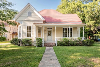 734 W Washington St, Camden, AR 71701