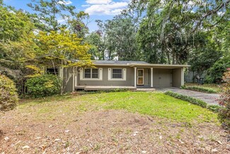 824 Governors Dr, Tallahassee, FL 32301