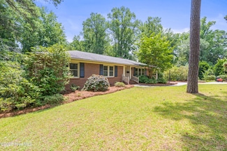 1004 Morningside Dr, Rockingham, NC 28379