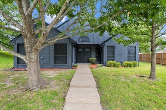 1202 Bayshore Dr, Rockwall, TX 75087