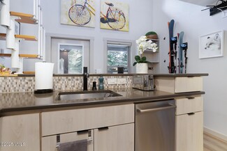 1552 Matterhorn Cir Unit 9, Vail, CO 81657