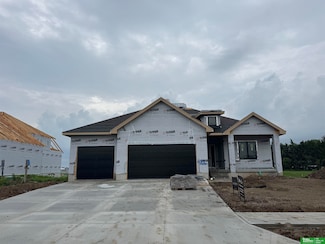 12379 Windsor Dr, Papillion, NE 68046