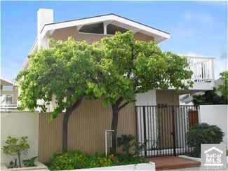 304 Colton St, Newport Beach, CA 92663