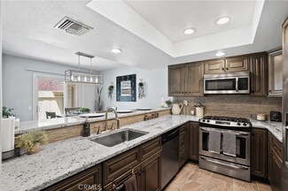 916 Ardmore Cir, Redlands, CA 92374