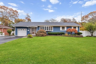 1321 Manor Ln, Bay Shore, NY 11706