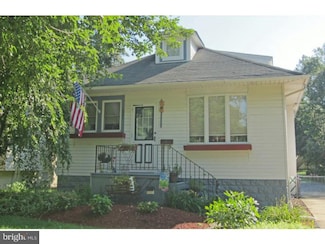 621 N Garfield Ave, Moorestown, NJ 08057
