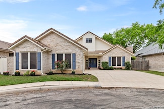 6 Chagford Ct, San Antonio, TX 78218