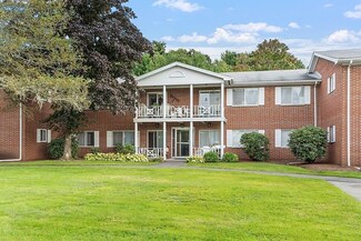 25 Bayberry Dr Unit 4, Sharon, MA 02067