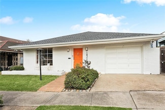 1832 Lowerline St, New Orleans, LA 70118
