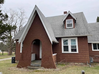 2249 W State Rd, West Branch, MI 48661