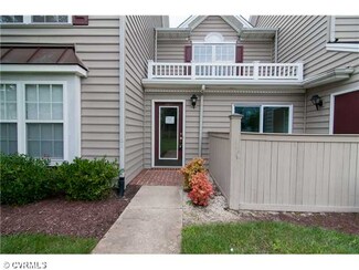 2439 Old Greenbrier Rd Unit 116, Chesapeake, VA 23325