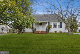 41 Greenfield Ave, Lawrence Township, NJ 08648