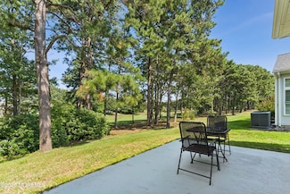 25 Spring Valley Dr, Lakewood, NJ 08701