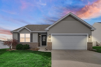 13192 Hayes St, Crown Point, IN 46307