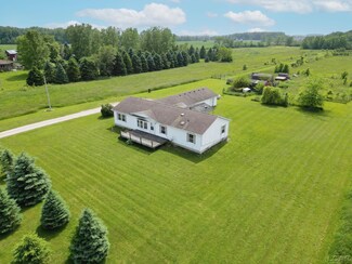 7887 Turk Rd, Ottawa Lake, MI 49267