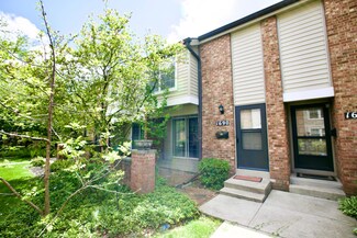 1690 Van Pelt St, Columbus, OH 43220