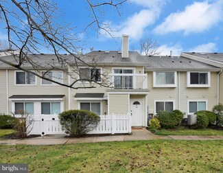14 Wynwood Dr, Monmouth Junction, NJ 08852