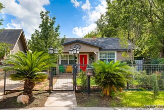 1010 W Ridgewood Ct, San Antonio, TX 78201