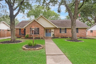 18407 Point Lookout Dr, Houston, TX 77058