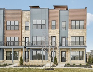 2250 Quarry Trails Dr, Columbus, OH 43228