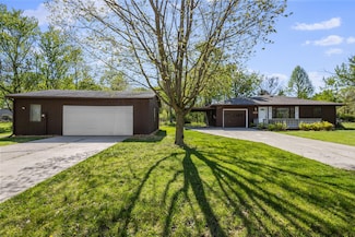 14625 Reeder Rd, Crown Point, IN 46307