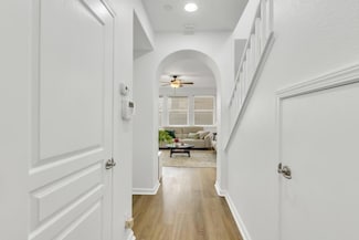 5000 Ocean Ln, Elk Grove, CA 95757