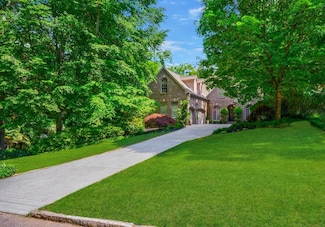 1255 Beech Haven Rd NE, Atlanta, GA 30324