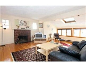 161 Trapelo Rd Unit 163, Belmont, MA 02478