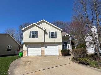 142 Gaylord Dr, Munroe Falls, OH 44262