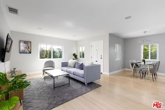 2035 S Curson Ave, Los Angeles, CA 90016