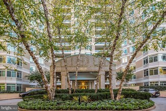 5630 Wisconsin Ave Unit 207, Chevy Chase, MD 20815
