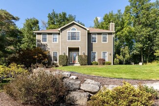 7823 Rolling Ridge Dr, Manlius, NY 13104