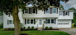 39 Presidential Cir, Hampton, NH 03842