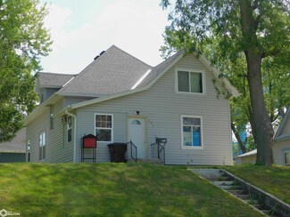 424 N 15th St, Denison, IA 51442