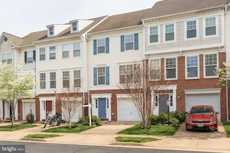 8114 Rainwater Cir, Manassas, VA 20111