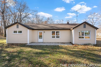 922 Maas Ln, Pullman, MI 49450