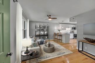 705 Mcpherson Dr, Nashville, TN 37221