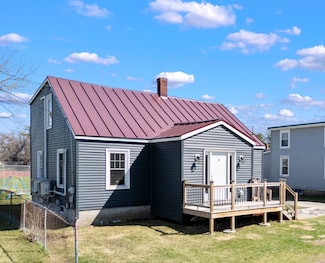 5 Broad St, Waterville, ME 04901