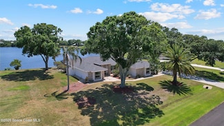 385 Lake View Ln, Palm Bay, FL 32909