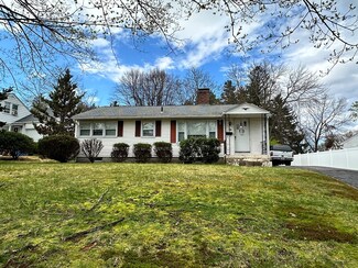 32 Brittany Rd, Indian Orchard, MA 01151