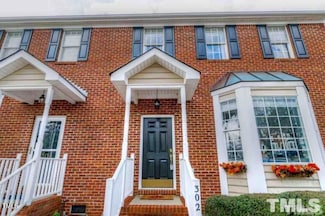 302 Nottinghill Walk, Apex, NC 27502
