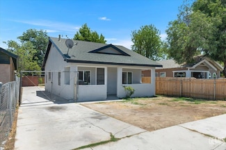 714 R St, Bakersfield, CA 93304