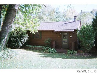 597 W Cottage Ln, de Ruyter, NY 13052