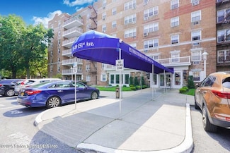 85-09 151st Ave Unit 5N, Howard Beach, NY 11414