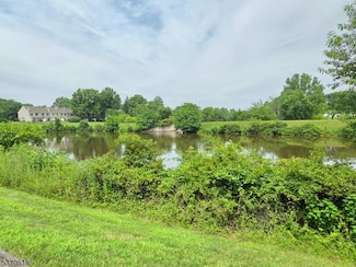 3705 Pinhorn Dr Unit E, Bridgewater, NJ 08807