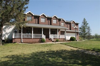 15498 90th Ave, Indianola, IA 50125
