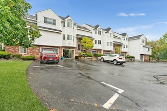 175 Tall Oaks Dr Unit B, South Weymouth, MA 02190