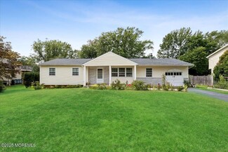 19 Pease Rd, Manalapan, NJ 07726