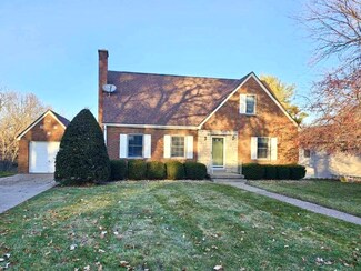 1260 S Grandview Ave, Dubuque, IA 52003