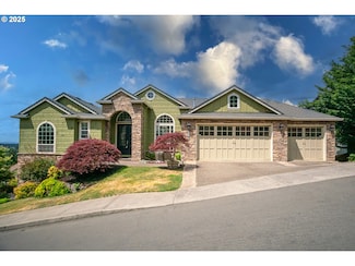 8512 SE Constance Dr, Happy Valley, OR 97086